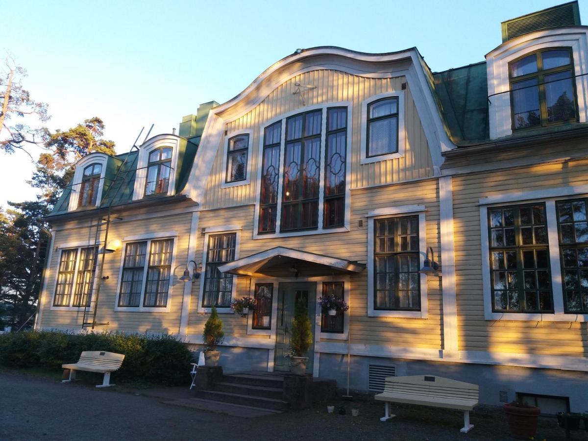 Maentyluodon Hotelli Pori Exterior foto