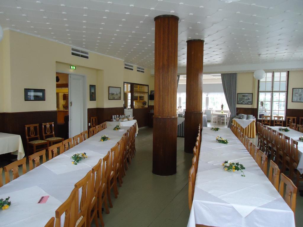 Maentyluodon Hotelli Pori Exterior foto